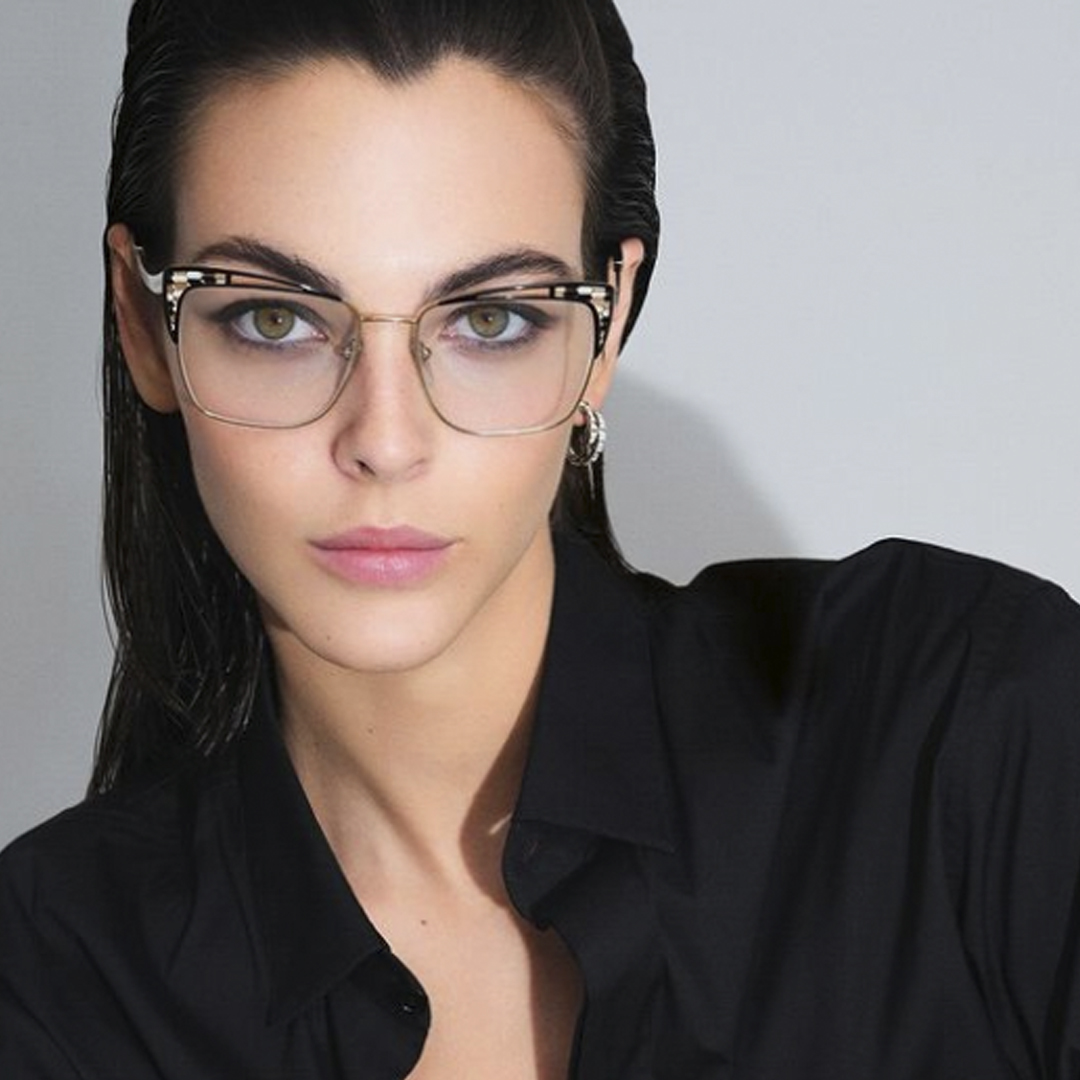 Gafas accesorio estrella los looks 2021